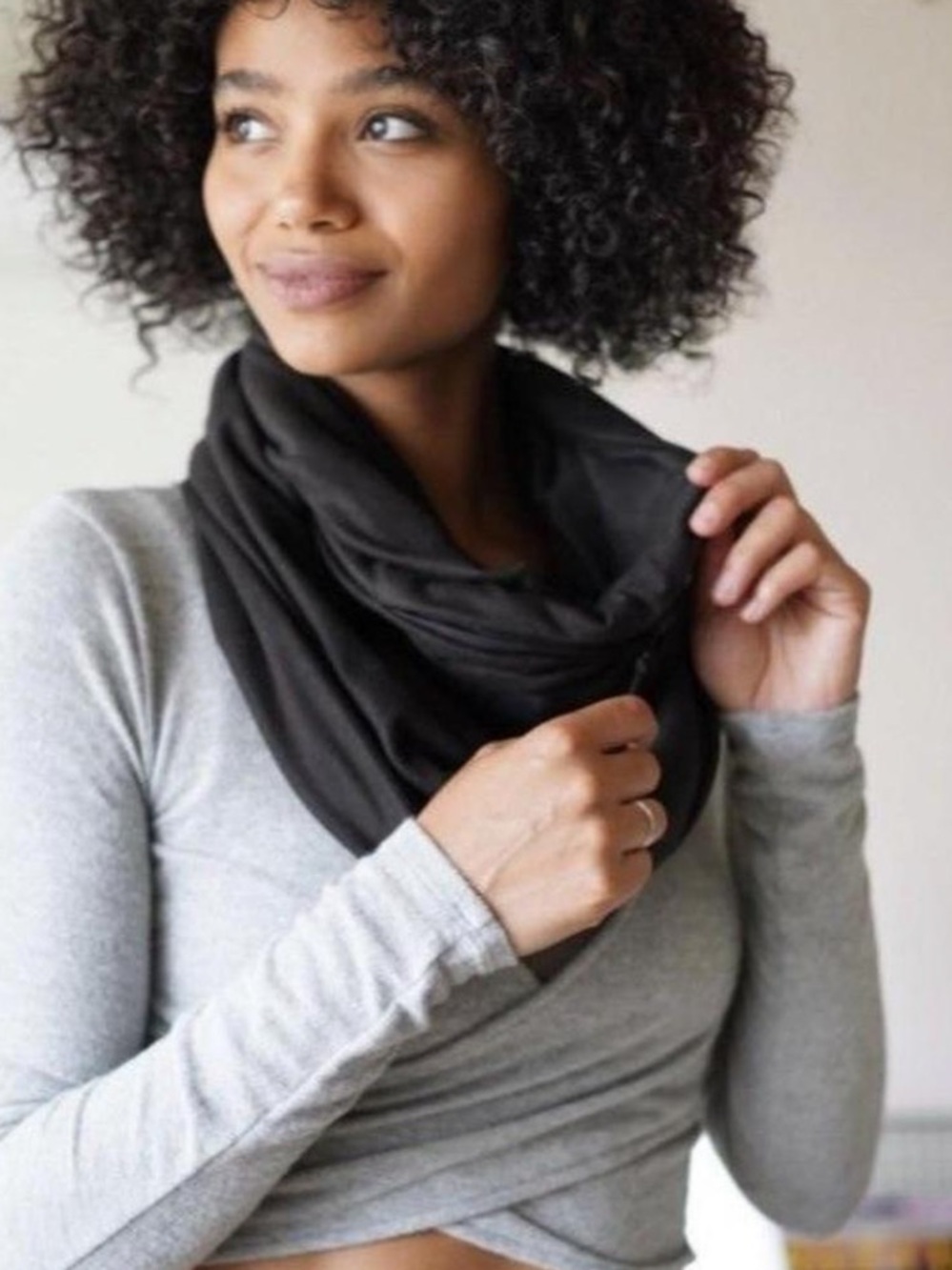 Beyond Yoga Black Lightweight Pocket Infinity Scarf